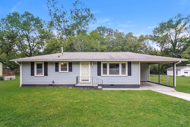 Primary Photo - Cozy Home in Lindale, GA