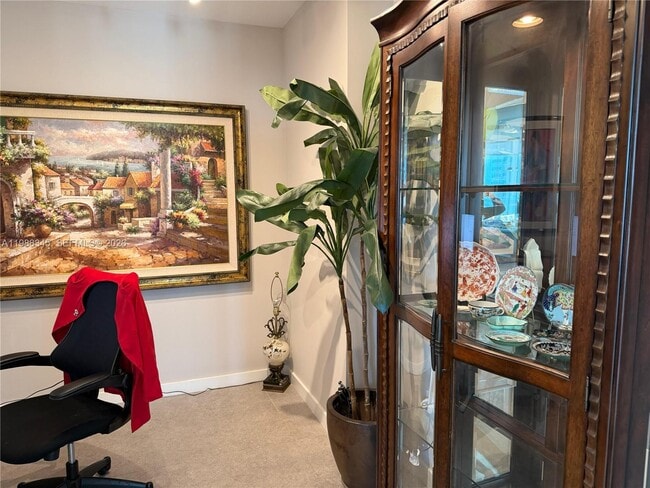 Building Photo - 460 NE 28th St