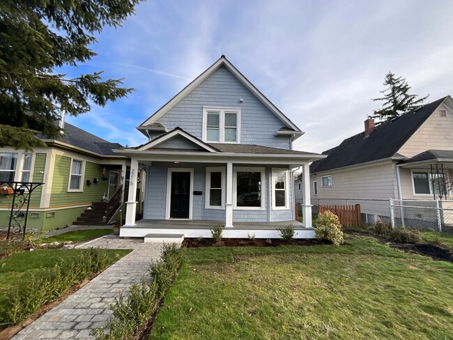 Primary Photo - Beautiful 3 Bedroom home in Everett