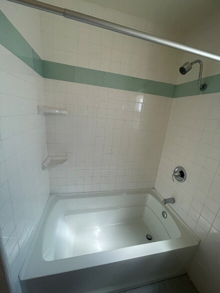 Building Photo - 4180 Blackton Dr