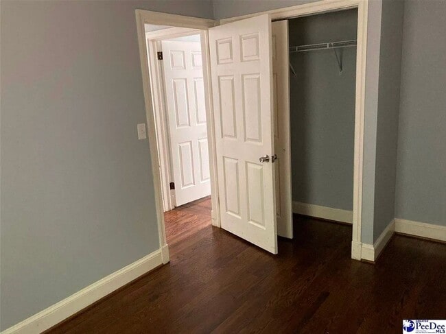 Building Photo - 1509 State Rd S-21-394