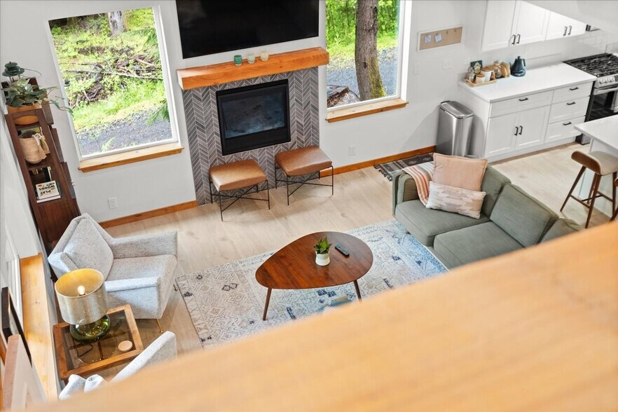 Building Photo - 162 Paradise Dr