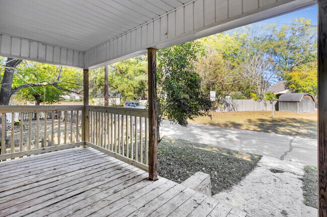 Building Photo - 1707 Asheville St