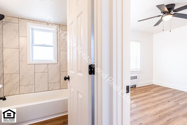 Building Photo - 1823 Griswold Dr