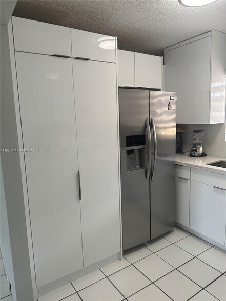 Building Photo - 7965 W 30th Ct
