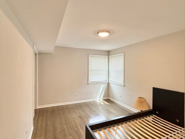 Building Photo - 2433 N 78th Ave