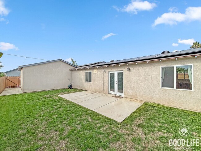 Building Photo - Charming 3BD/2BA House in Imperial Beach W/ A/C, W/D, 2-Car Garage, & Grass Backyard!