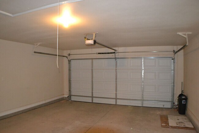 Building Photo - 1220 Randolph Dr
