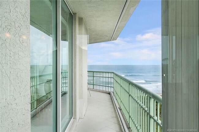 Building Photo - 8600 S Ocean Dr