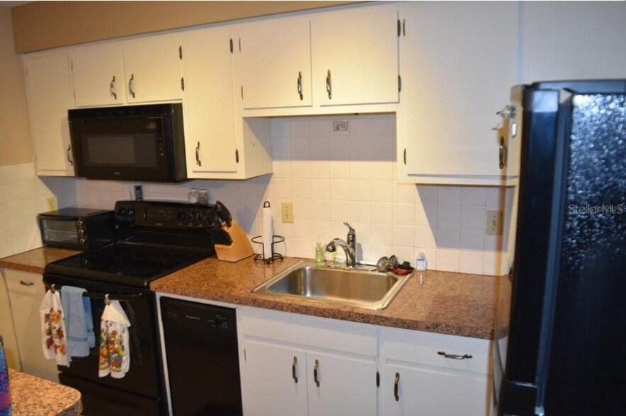 Building Photo - 4365 Tahitian Gardens Cir