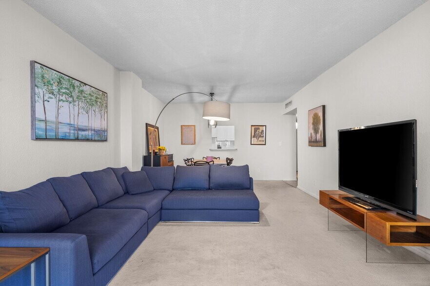 Building Photo - 19380 Collins Ave