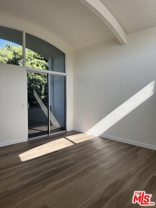 Building Photo - 4775 La Villa Marina