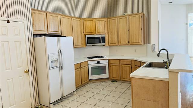 Building Photo - 6921 Barbican Dr