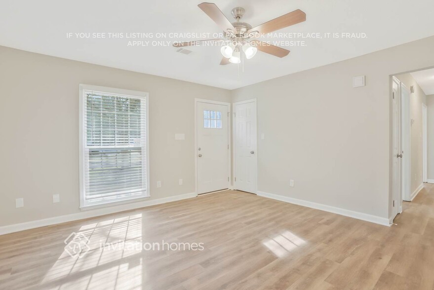 Building Photo - 721 Utoy Cir SW
