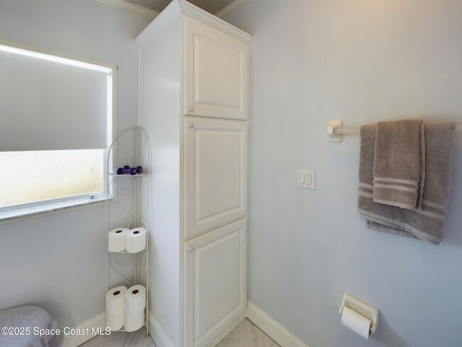 Building Photo - 7660 Kyak Ct
