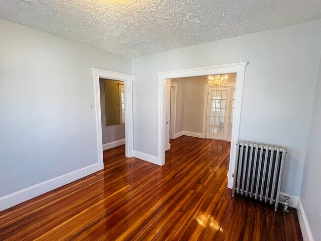 Building Photo - 62 Westmore Rd