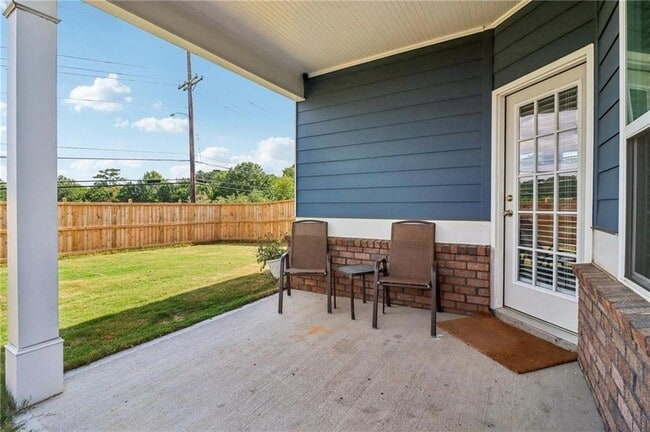 Building Photo - 3890 Clarington Dr