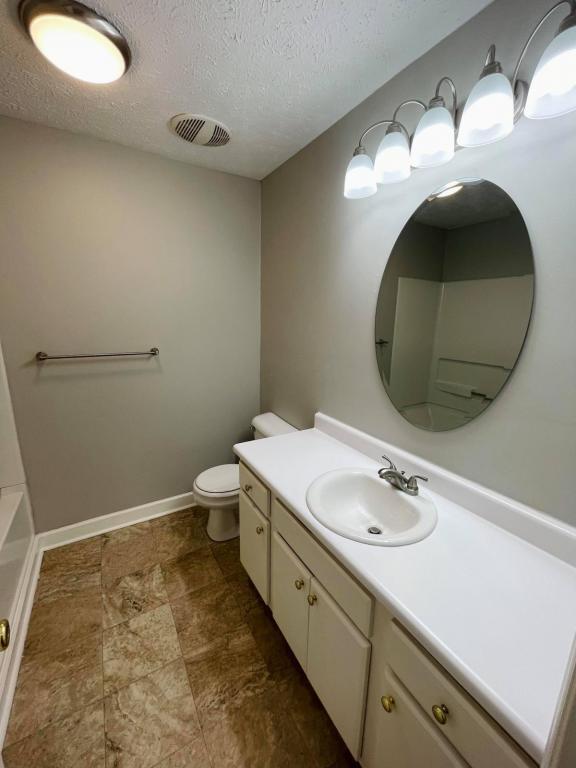 Building Photo - 332 Bubble Creek Ct