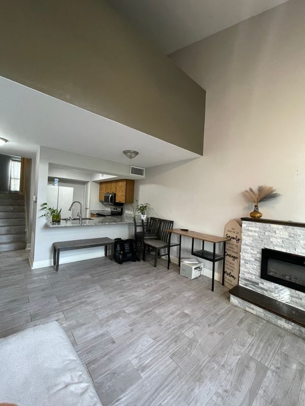 Building Photo - 3741 Sunrise Dr