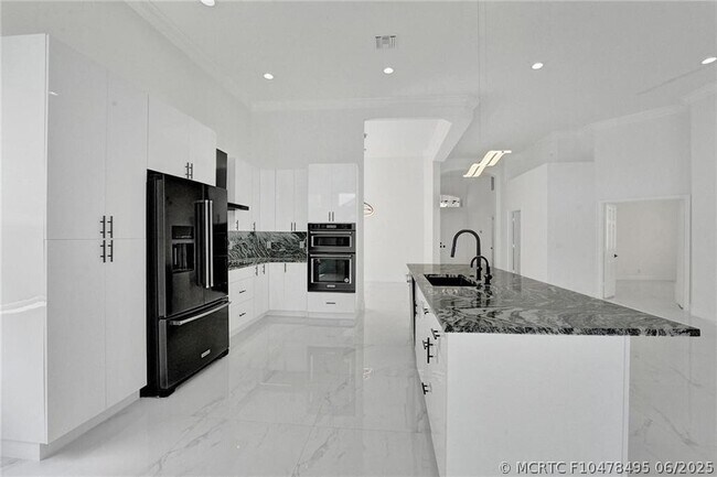 Building Photo - 7867 Monarch Ct