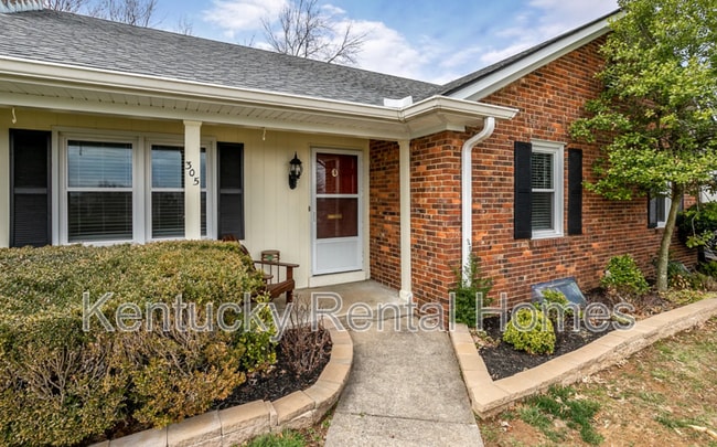 Building Photo - 305 Lakeshore Dr