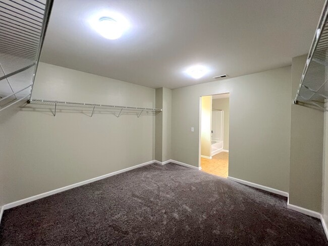 Building Photo - 291 Ranlo Ave