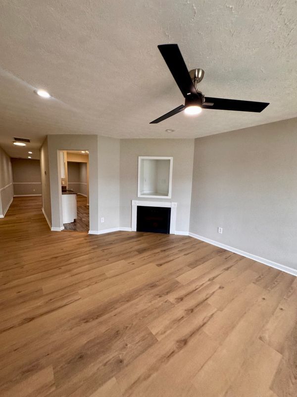Building Photo - 10896 Big Sky Dr
