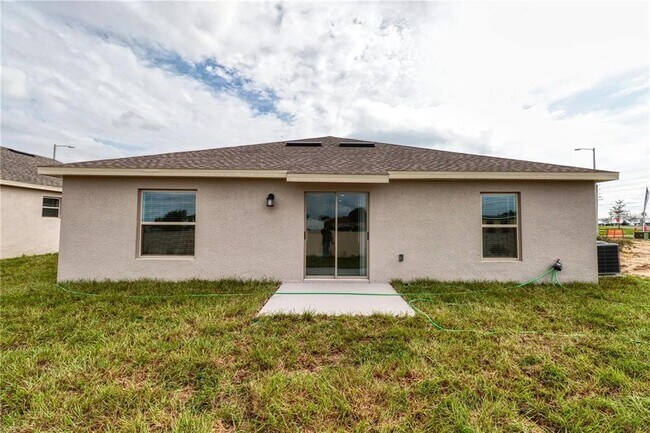 Building Photo - 116 Bergamot Lp