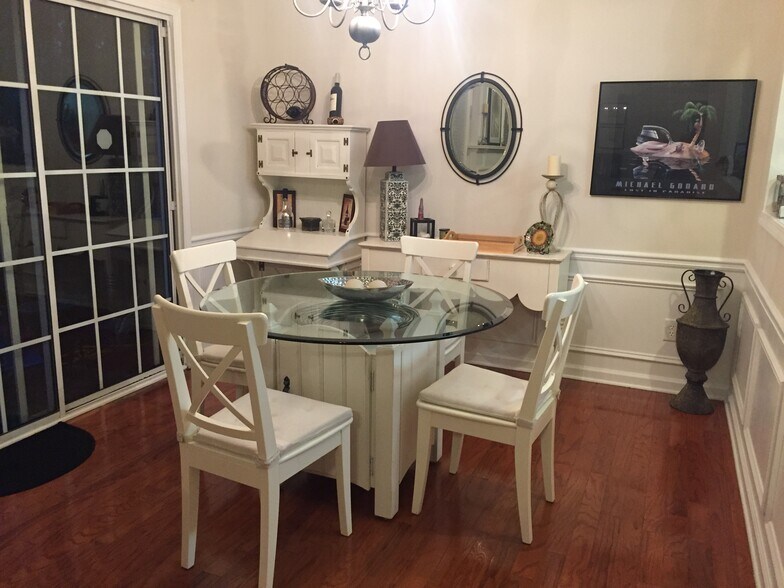 Dining Area - 1444 Bellsmith Dr