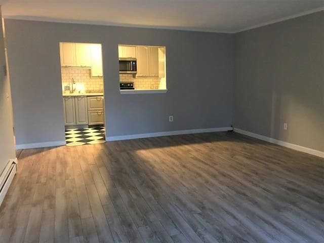 Building Photo - 13 Strawberry Bank Rd