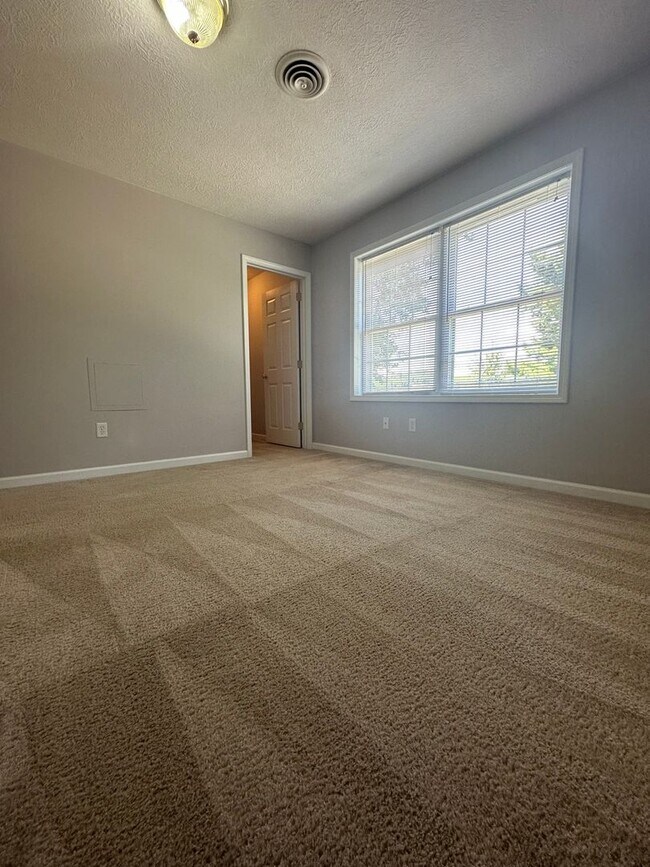 Building Photo - 3332 Yellow Sulphur Rd