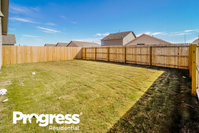 Building Photo - 5933 Antonio Pl