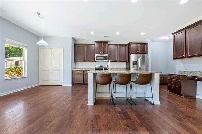 Building Photo - 4467 Water Mill Dr