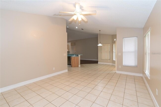 Building Photo - 12860 Waterhaven Cir