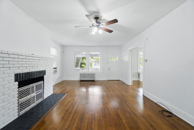 Building Photo - 5611 Hampton Blvd