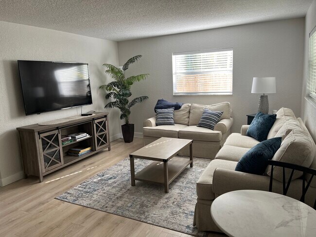 Building Photo - 299 E Central Blvd