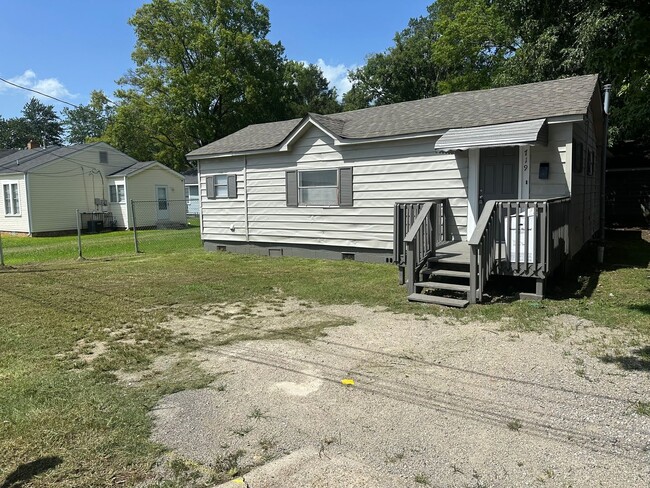 Primary Photo - Home for rent in Bessemer **ACCEPTS SECTIO...