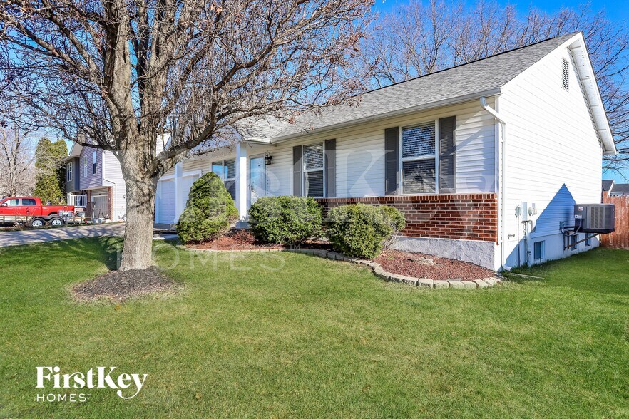 Building Photo - 70 Fawn Oaks Dr