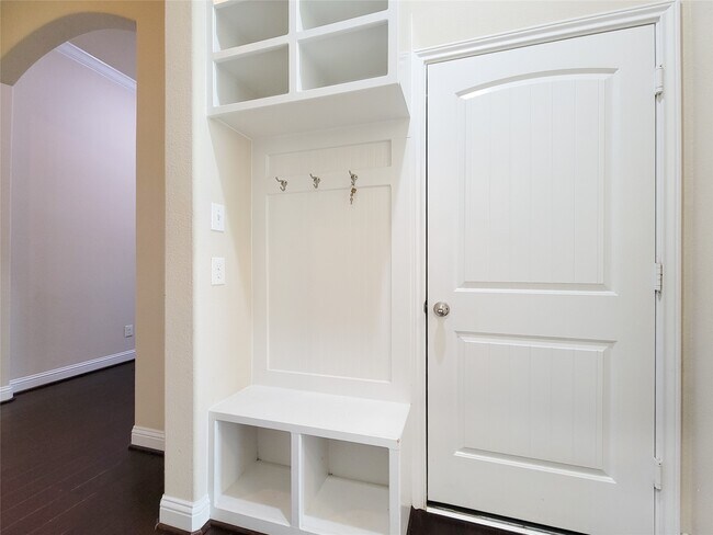 Building Photo - 4102 Astoria Manor Ln