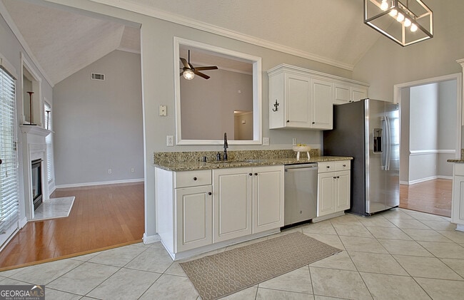 Building Photo - 170 Hidden Brook Trail