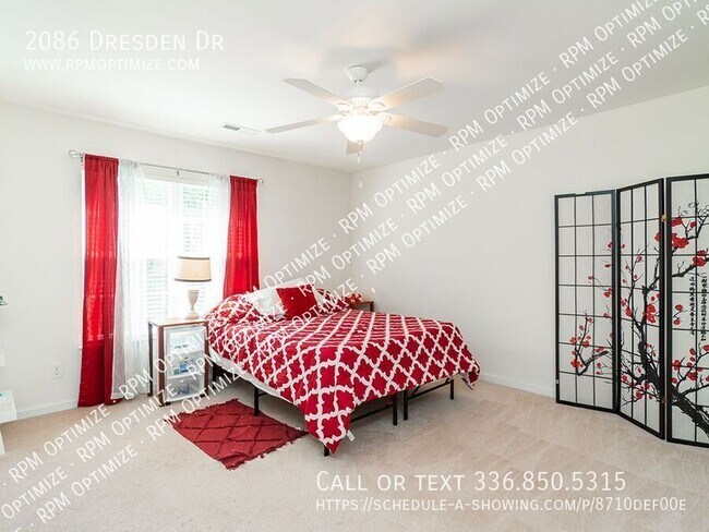 Building Photo - 2086 Dresden Dr