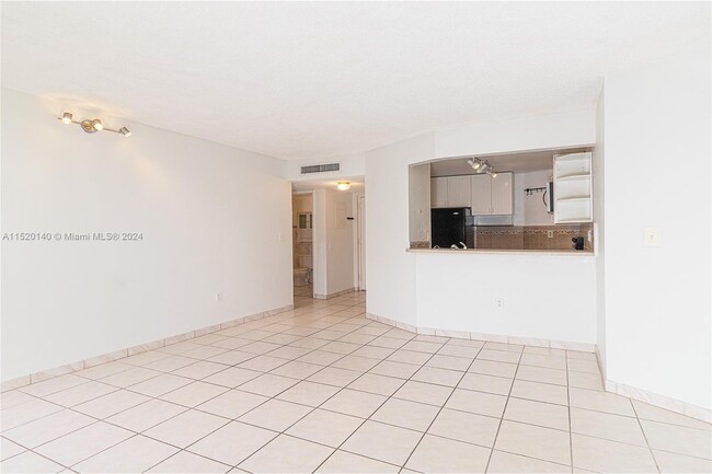 Building Photo - 6995 NW 186th St