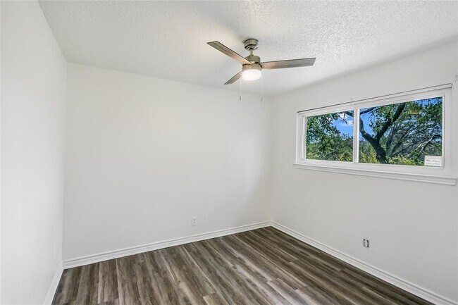 Building Photo - 526 Cutty Trail