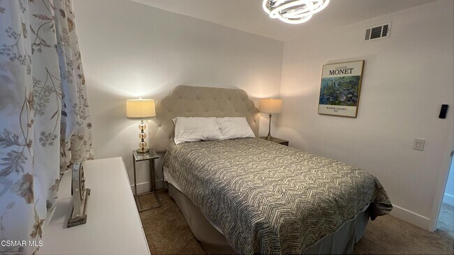 Building Photo - 1572 Dover Ave