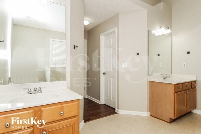 Building Photo - 400 Cobalt Valley Ln