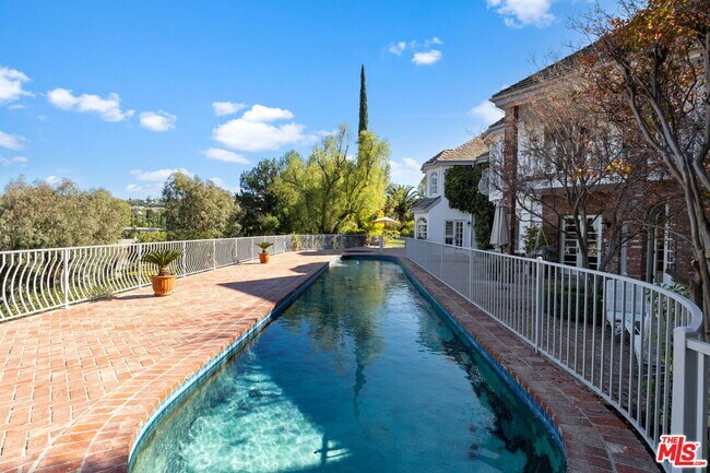 Building Photo - 4548 Ellenboro Way