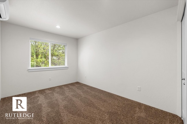 Building Photo - STUNNING 3 Bed / 2.5 Bath Brand New Townhome!!