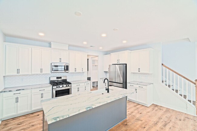 Building Photo - Spacious Lowcountry Retreat in Moncks Corner