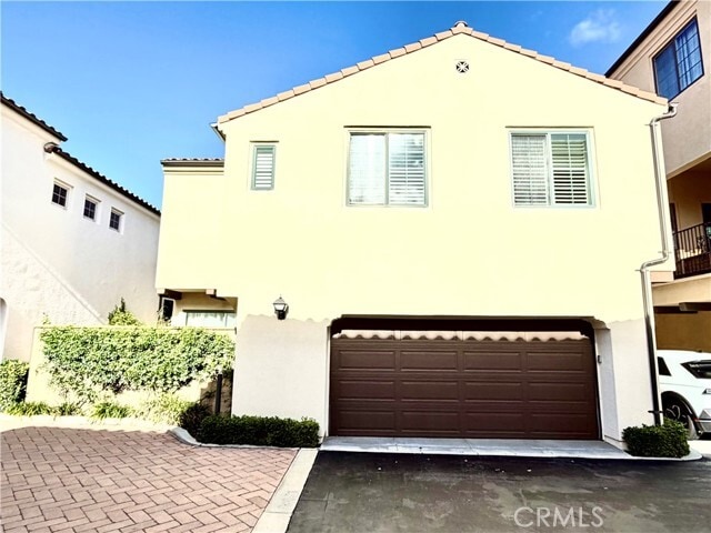 Building Photo - 56 Strawberry Grove