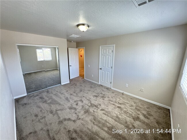 Building Photo - 6854 N Inca Jay Ct